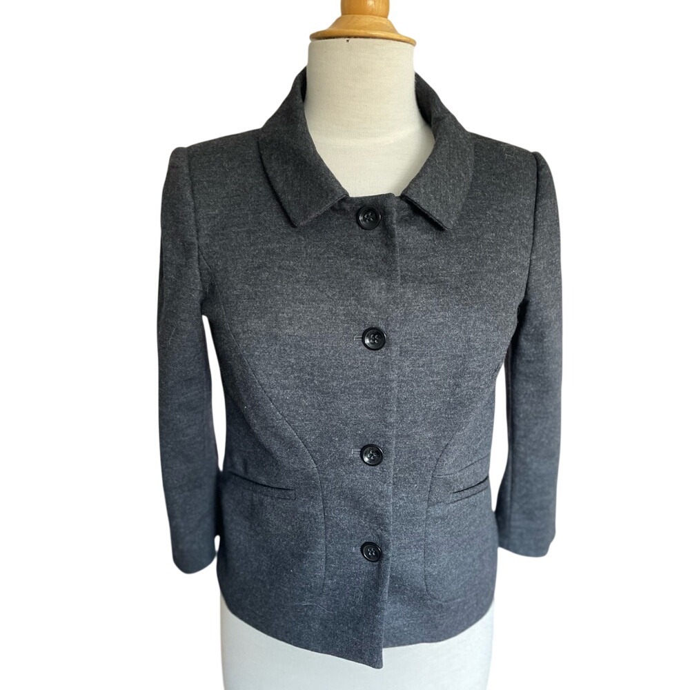 Judith & Charles‎ grey 4 button cropped blazer size 6